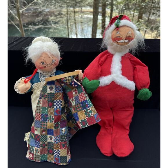 Annalee 1970’s Large 17” Christmas Mobilitee Santa & Mrs Claus Bendable Dolls